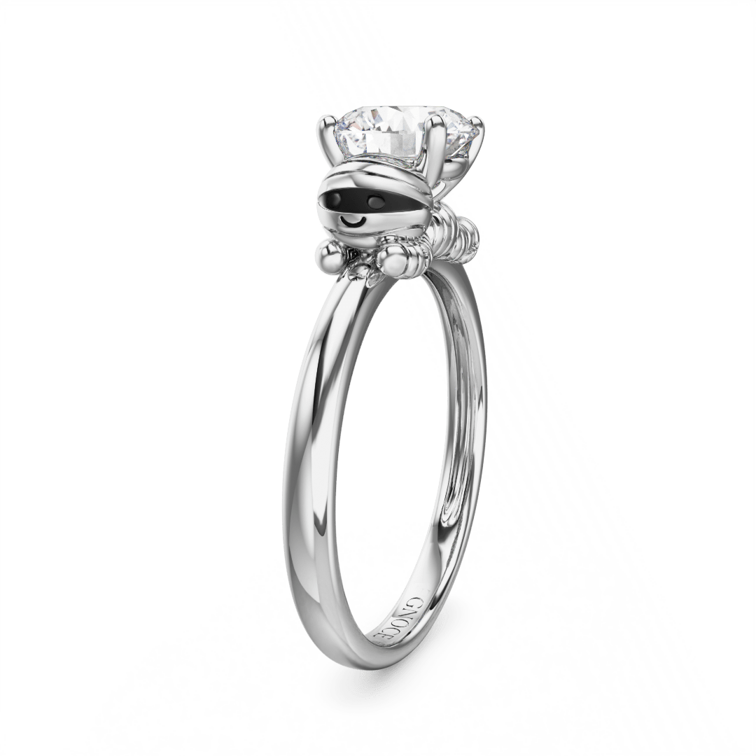 Gnoce Mummy Embraces Moissanite Round Cut Ring_5