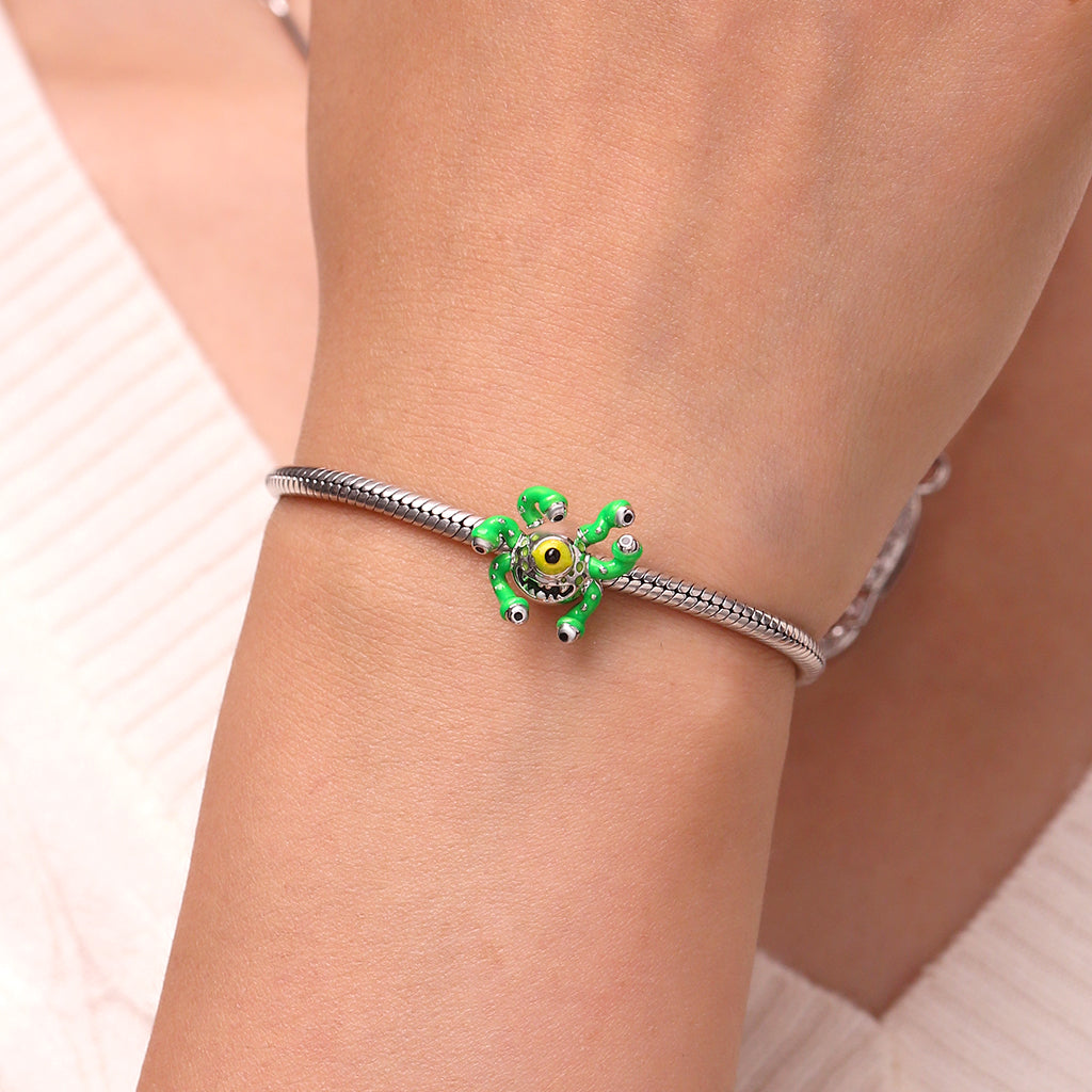 Gnoce Eyeball Monster Glow-in-the-Dark Charm_5