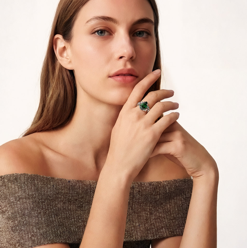 Gnoce Nature-Inspired Twig Pear-cut Engagement Ring_3