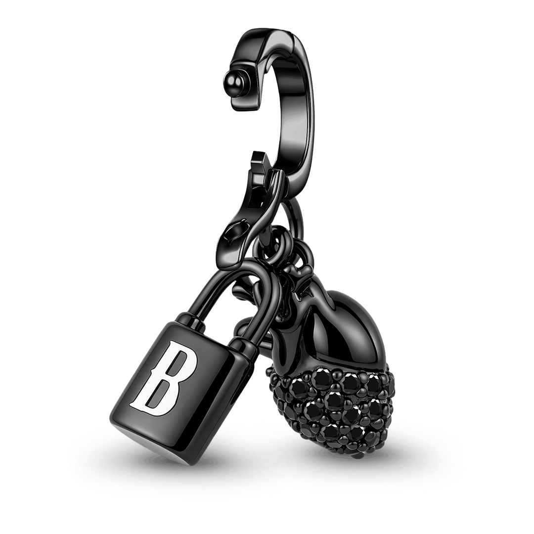 Gnoce Initial Engravable Punk Lock Anatomical Heart Dangle Charm Platinum‑plated Silver Blend_6