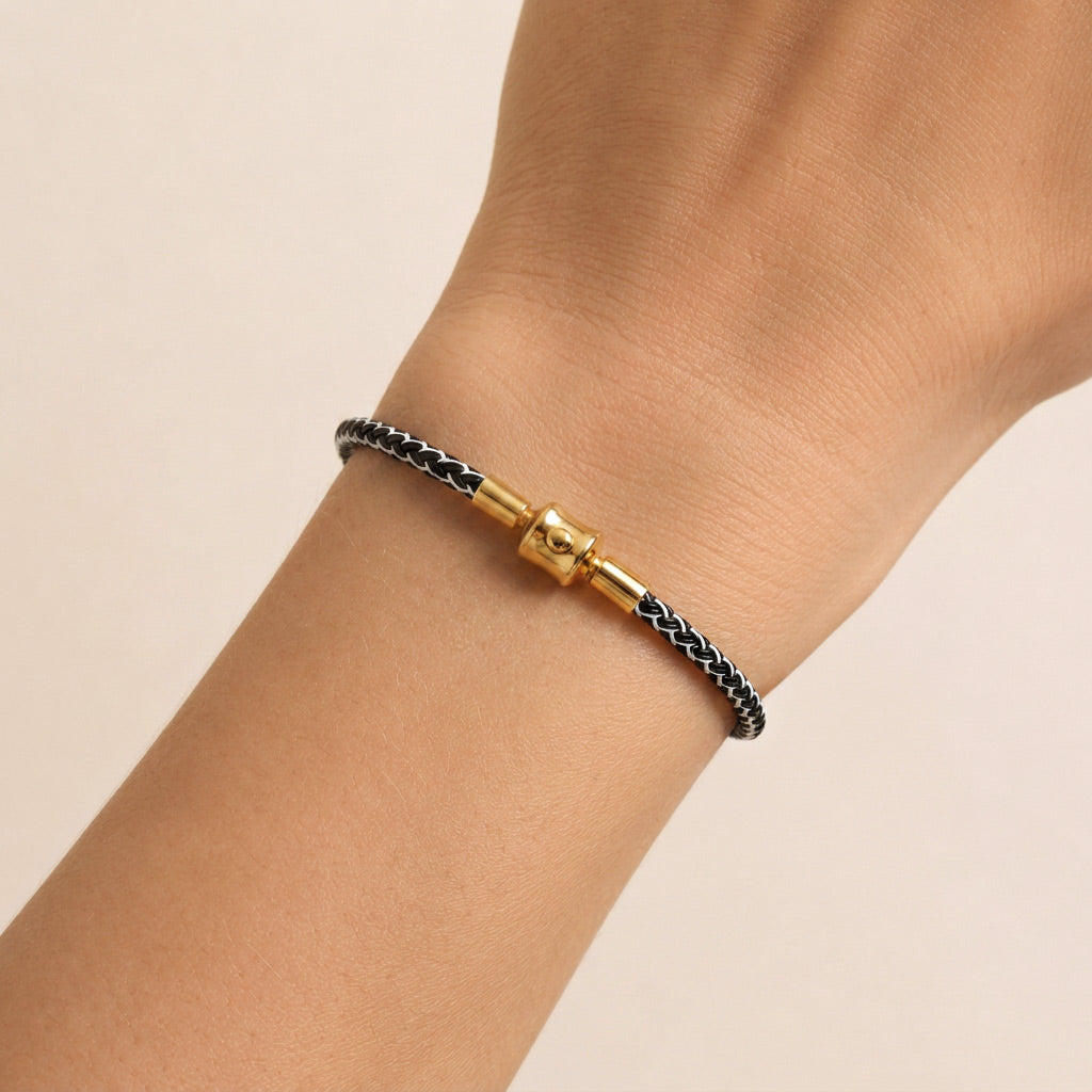 Gnoce Black‑Light‑Blue Two‑Tone Round Snap‑Lock Basic Bracelet_2