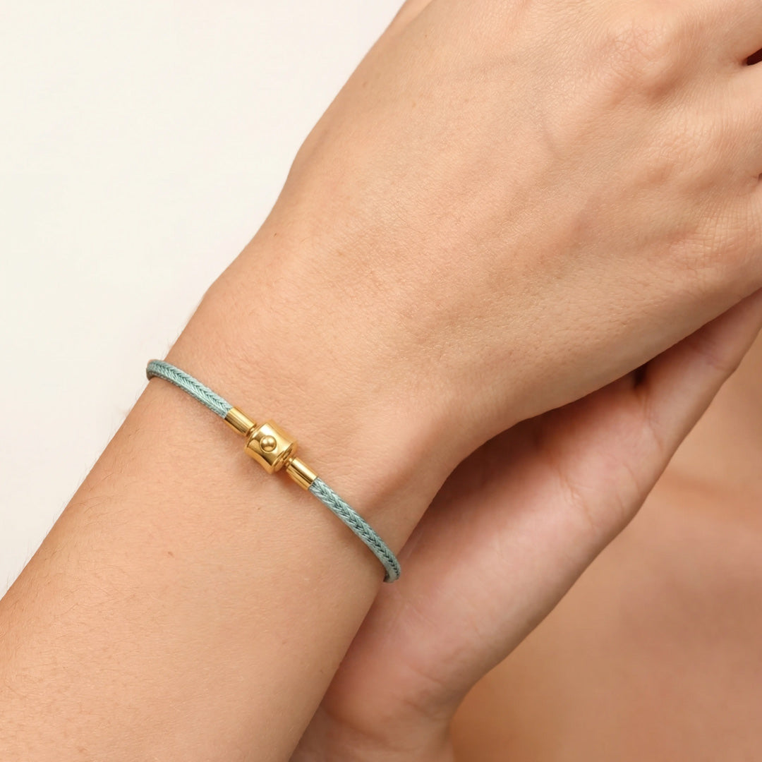 Gnoce Sage‑Green Round Snap‑Lock Basic Bracelet_2