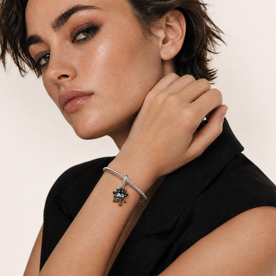 Gnoce Punk Glow‑in‑the‑dark Individual Goat Rebel Clasp Dangle Charm Black Gold-plated Silver Blend_5